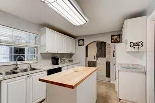 1026 Lake Ave, Edgewater, FL 32132 - Photo 11