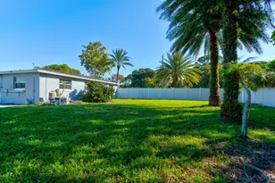 1026 Lake Ave, Edgewater, FL 32132 - Photo 7