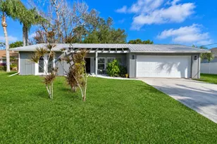 101 Sea St, New Smyrna Beach, FL 32168 - Photo 1