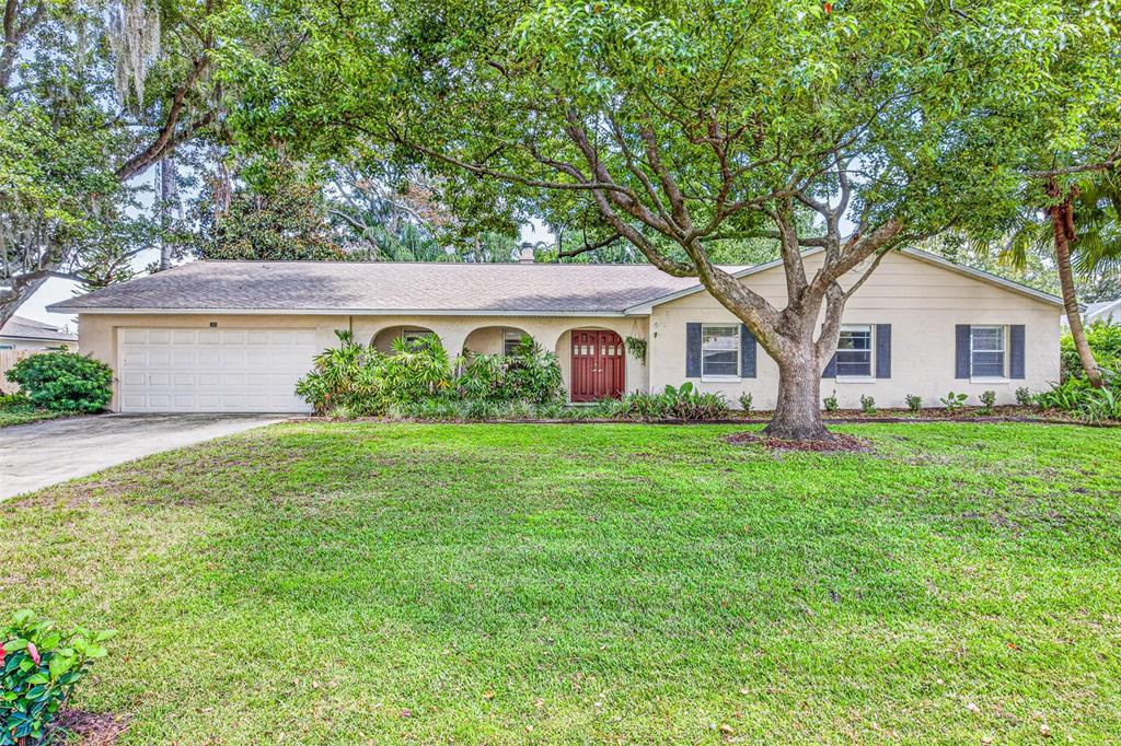 301 Valencia Ct - 301 Valencia Ct, Winter Garden, FL 34787 Luxury Property | Jose Angel Pina
