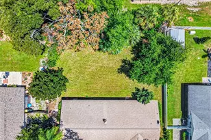 301 Valencia Ct, Winter Garden, FL 34787 - Photo 5