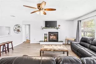 2627 Unity Tree Dr, Edgewater, FL 32141 - Photo 9