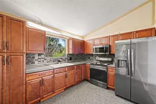 748 Pine Shores Cir, New Smyrna Beach, FL 32168 - Photo 7
