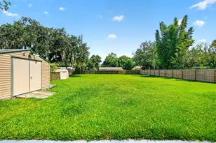 999 16th St, Edgewater, FL 32132 - Photo 25