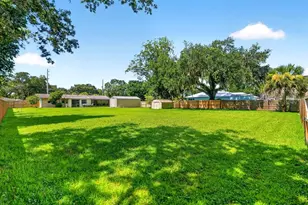 999 16th St, Edgewater, FL 32132 - Photo 23