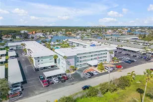 325 N Causeway, New Smyrna Beach, FL 32169 - Photo 3