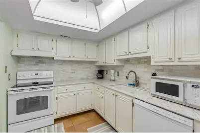 325 N Causeway #D304, New Smyrna Beach, FL 32169 - Photo 13