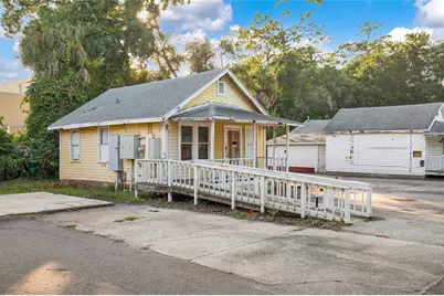 1042 N Dixie Freeway, New Smyrna Beach, FL 32168 - Photo 15