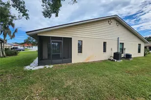322 Paradise Ln, Edgewater, FL 32132 - Photo 5