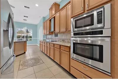521 Venetian Villa Drive, New Smyrna Beach, FL 32168 - Photo 13