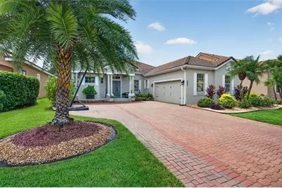 521 Venetian Villa Drive, New Smyrna Beach, FL 32168 - Photo 1