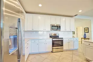 10042 Crooked Crk Dr, Venice, FL 34293 - Photo 9