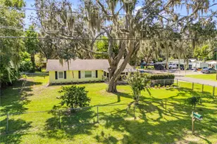 1402 E Voorhis Ave, Deland, FL 32724 - Photo 1