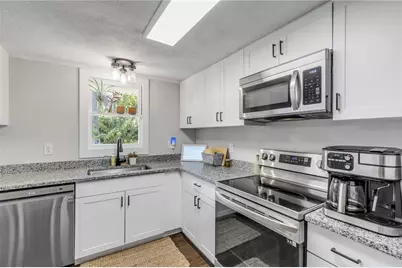 1402 E Voorhis Avenue, Deland, FL 32724 - Photo 15
