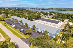 720 Magnolia St, New Smyrna Beach, FL 32168 - Photo 1