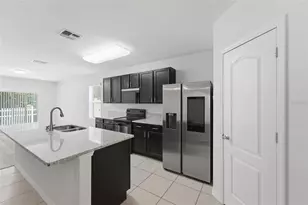 526 Safe Harbor Dr, Edgewater, FL 32141 - Photo 11