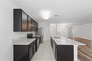 526 Safe Harbor Dr, Edgewater, FL 32141 - Photo 15