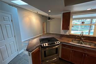 8220 Wellsmere Cir, Orlando, FL 32835 - Photo 9