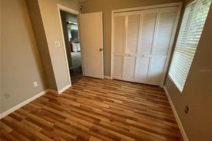 8220 Wellsmere Cir, Orlando, FL 32835 - Photo 15