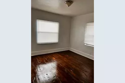 510 26th St S, Saint Petersburg, FL 33712 - Photo 9