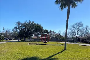 910 Lake Ave, Edgewater, FL 32132 - Photo 23