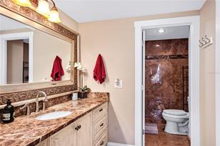 1212 Benjamin Franklin Dr, Sarasota, FL 34236 - Photo 7