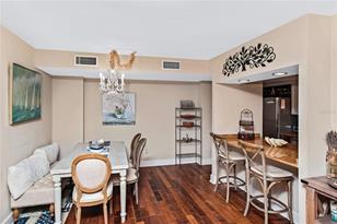 1212 Benjamin Franklin Dr, Sarasota, FL 34236 - Photo 9