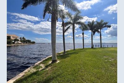 143 Creek Drive SE, Port Charlotte, FL 33952 - Photo 7