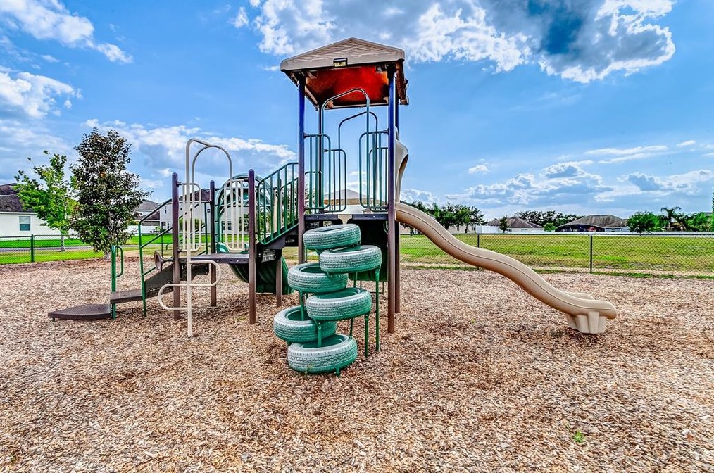 2840 Sonata Ct, Saint Cloud FL  34772-6702 exterior