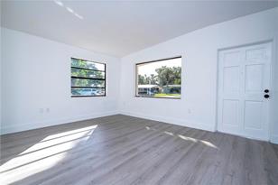 2413 Drake Dr - Photo 11