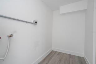 2413 Drake Dr, Orlando, FL 32810-2419