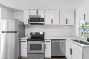 1535 Bates Ave - Photo 11