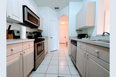 2302 Silver Palm Drive #301, Kissimmee, FL 34747 - Photo 5