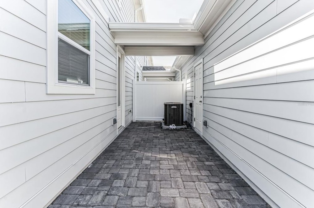 6525 Cyrils Dr, Saint Cloud FL  34771-9205 exterior