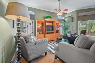 208 Wimbledon Cir - Photo 5