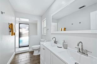 516 Casas Bonitas Way, Nokomis, FL 34275 - Photo 17