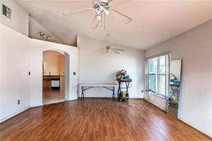 122 Kinney Ct - Photo 3