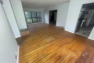 1815 Rock Lake Dr, Orlando, FL 32805-1372