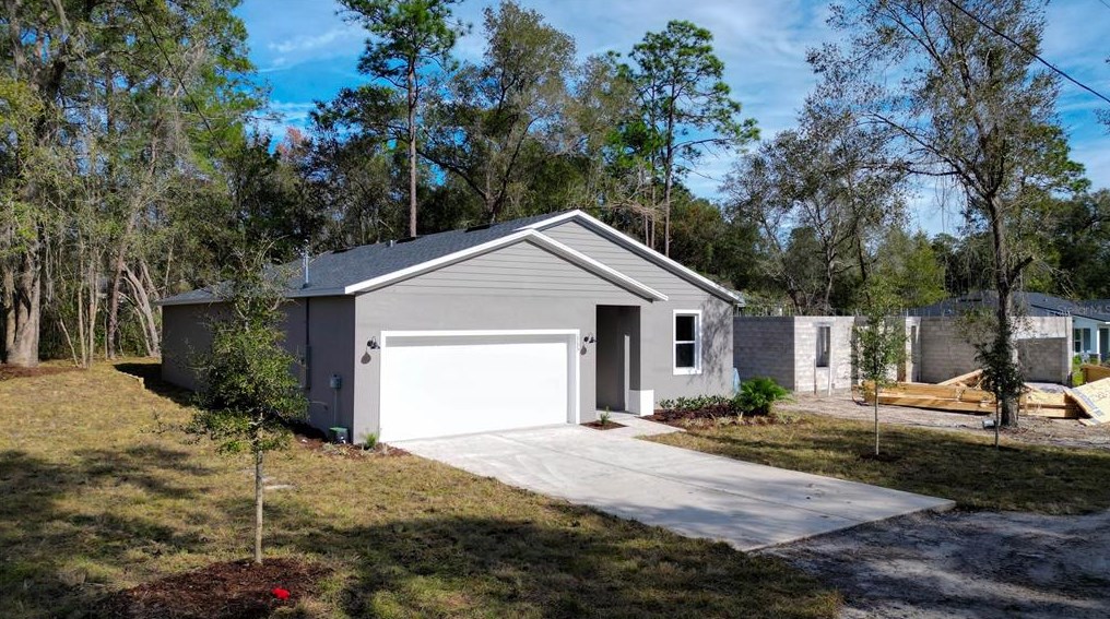 1795 15th St, Orange City FL  32763-3110 exterior