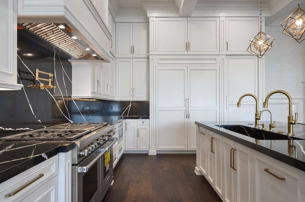 570 Manor Rd, Maitland FL  32751-5760 exterior