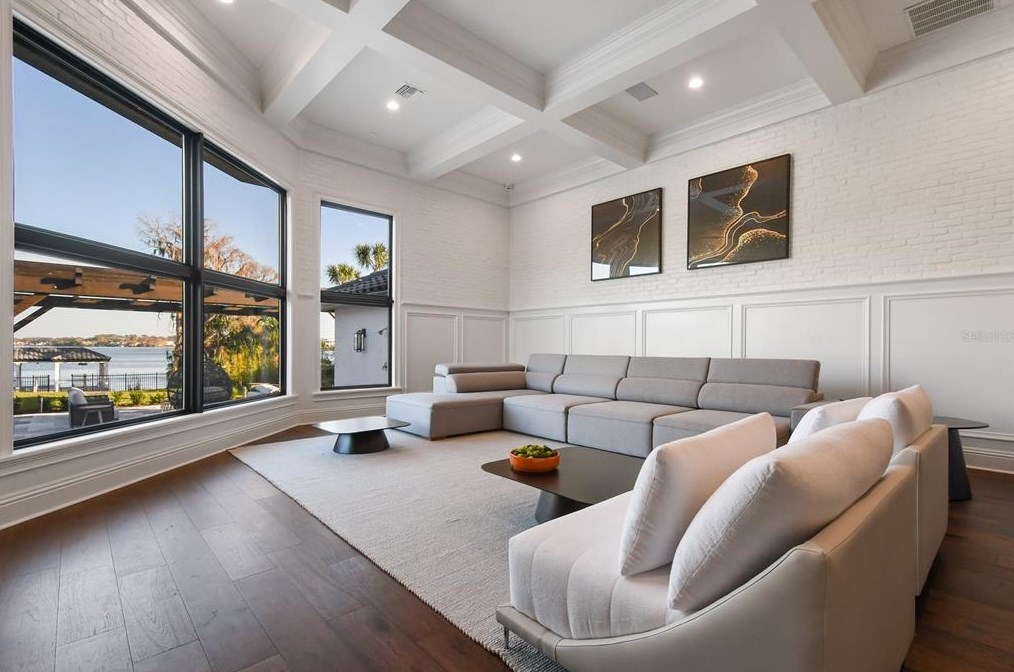 570 Manor Rd, Maitland FL  32751-5760 exterior