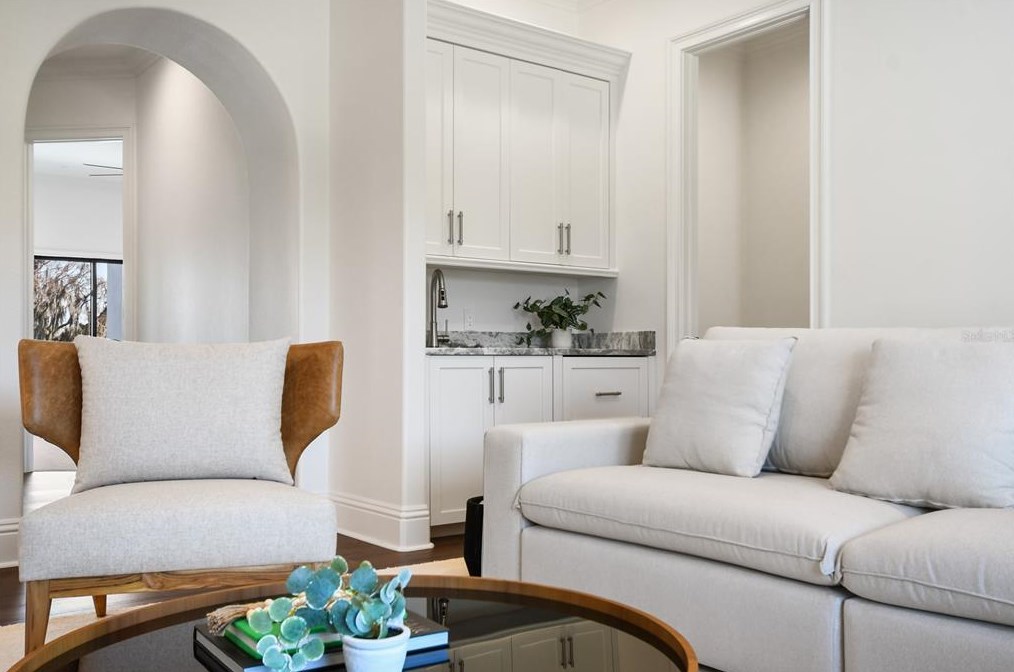 570 Manor Rd, Maitland FL  32751-5760 exterior