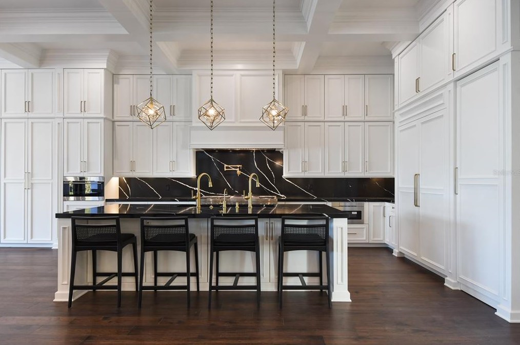 570 Manor Rd, Maitland FL  32751-5760 exterior