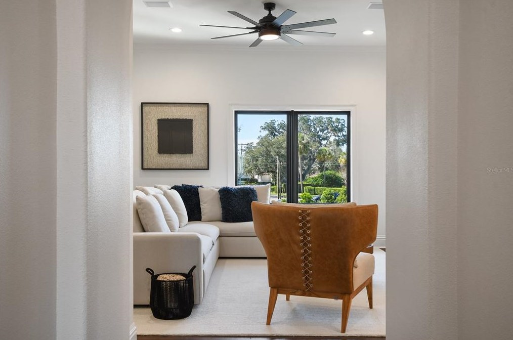 570 Manor Rd, Maitland FL  32751-5760 exterior