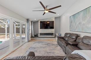 1942 Hempel Ave - Photo 17