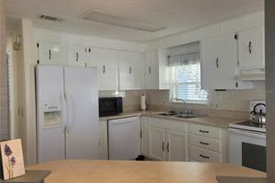 2236 Evergreen Cir - Photo 5