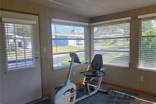 2236 Evergreen Cir - Photo 17