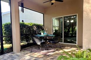 16005 Courtside View Dr, Lithia, FL 33547-4020