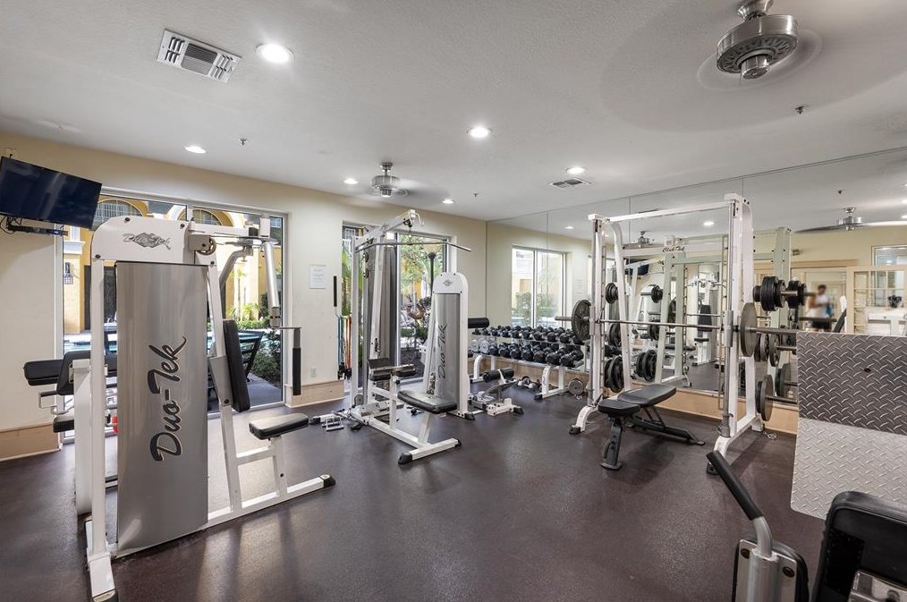 860 Orange Ave, Orlando FL  32801-1015 exterior