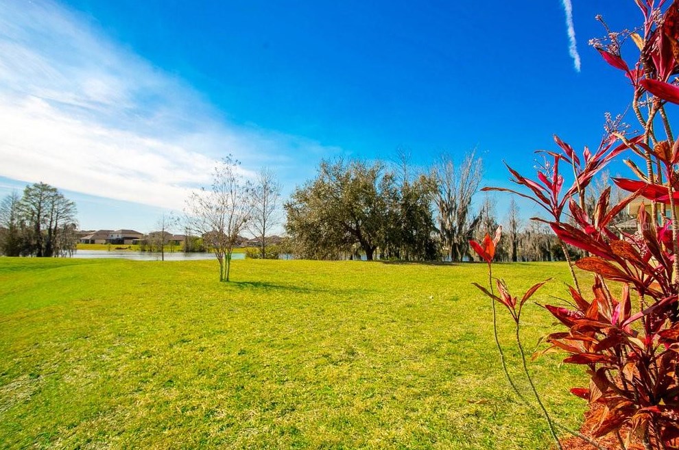 2327 Sebago Dr, Lakeland FL 33805-8005 exterior